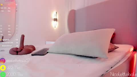 Nicole online show from 02/19/25, 08:31