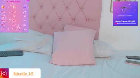 Snapshot of nicolle1u chatting on 02/13/25, 01:50 Nicolle u online show from 02/13/25, 01:50