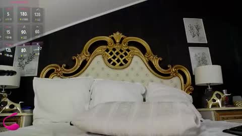 Nicolle online show from 12/20/25, 07:15