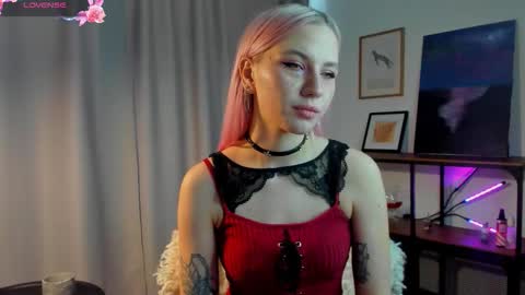 Kim online show from 02/08/26, 07:56