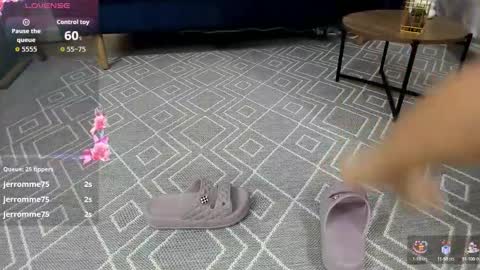 Nicolle Lima online show from 09/24/25, 11:52