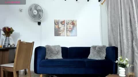 Nicolle Lima online show from 10/21/25, 10:32