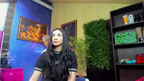 Nicolle online show from 04/15/26, 07:59