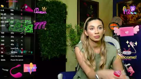 Nicolle online show from 06/04/26, 09:15