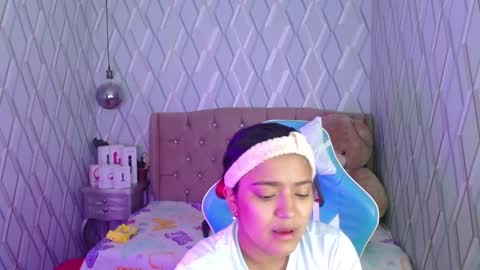 Nicolle Miley online show from 02/16/25, 02:42