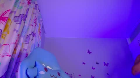 Snapshot of nicolletaylorq chatting on 05/17/26, 02:42 Nicolle Miley online show from 05/17/26, 02:42