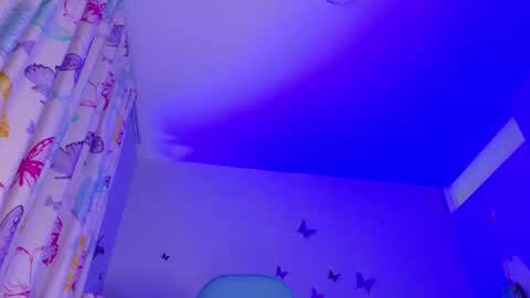 Snapshot of nicolletaylorq chatting on 05/29/26, 03:37 Nicolle Miley online show from 05/29/26, 03:37