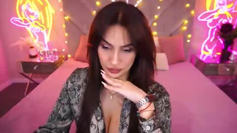 Nicole online show from 04/27/26, 05:49