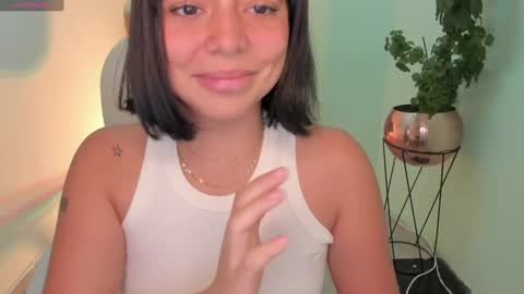 Snapshot of nicolross_ chatting on 01/02/25, 04:46 NicolRoss online show from 01/02/25, 04:46