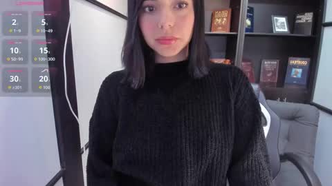 Snapshot of nicolross_ chatting on 10/14/25, 11:55 NicolRoss online show from 10/14/25, 11:55