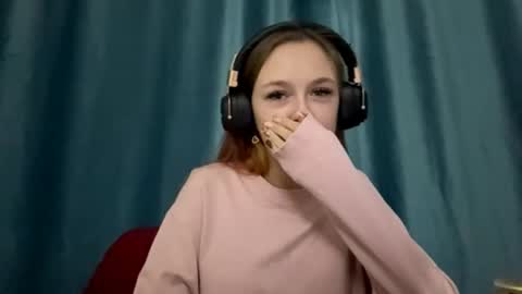 Snapshot of nidadingson chatting on 11/03/25, 03:13 Jenny online show from 11/03/25, 03:13