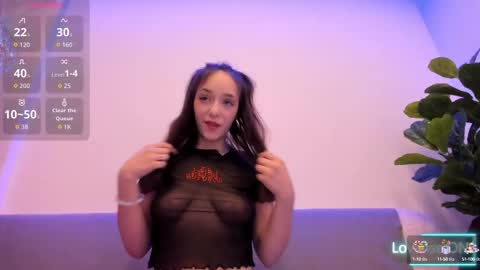 Snapshot of nidia_skye chatting on 09/15/25, 06:13 Adine online show from 09/15/25, 06:13