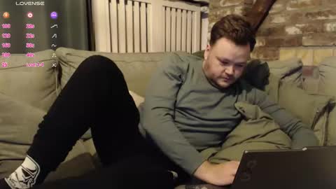 Snapshot of nielsgellen chatting on 02/10/26, 08:24 nielsgellen online show from 02/10/26, 08:24