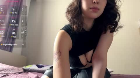 Snapshot of nievesshippey chatting on 07/20/26, 10:39 Hanna online show from 07/20/26, 10:39