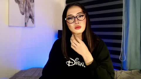 night_crystal1111 online show from 04/18/26, 07:58