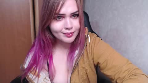 Snapshot of night_shine chatting on 10/03/25, 03:14 night_shine online show from 10/03/25, 03:14