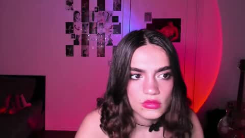 Daisy online show from 10/15/25, 03:45