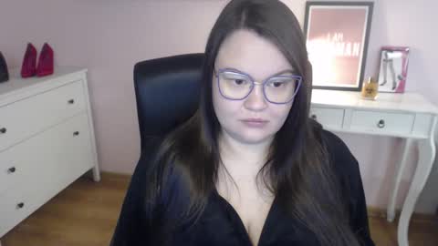 Holly online show from 02/10/26, 05:33