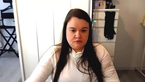 Holly online show from 02/24/26, 08:34