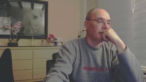 nightkeeper63 online show from 02/18/25, 12:26