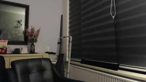 Snapshot of nightkeeper63 chatting on 06/01/26, 10:33 nightkeeper63 online show from 06/01/26, 10:33
