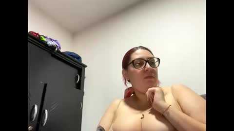 Anni online show from 11/03/25, 07:48