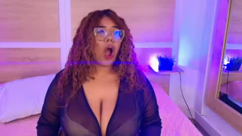 Snapshot of niickypurple chatting on 07/12/26, 03:03 Call me Nicky online show from 07/12/26, 03:03
