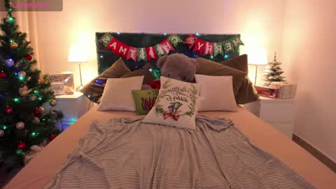 niiik_miiiki online show from 12/30/24, 11:37