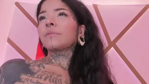 Snapshot of niinaink chatting on 07/17/26, 12:01 NINAINK online show from 07/17/26, 12:01