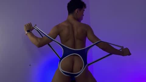 Snapshot of nijinsky_latinboy chatting on 06/04/26, 11:05 Nijinsky online show from 06/04/26, 11:05