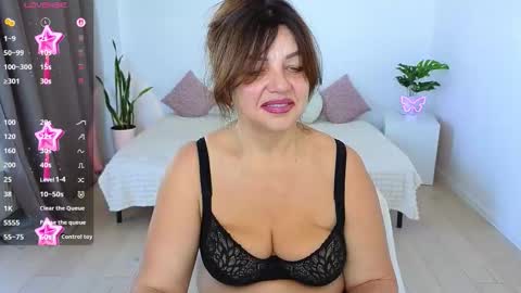 Nika light online show from 10/25/25, 06:43