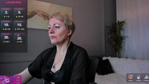 Snapshot of nika_smit chatting on 02/02/25, 04:48 Nika online show from 02/02/25, 04:48