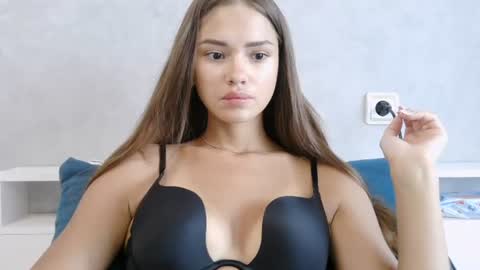 Snapshot of nika_verona1 chatting on 06/17/26, 10:39 Nika online show from 06/17/26, 10:39