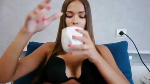 Snapshot of nika_verona1 chatting on 07/20/26, 05:33 Nika online show from 07/20/26, 05:33