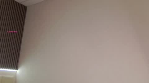 Nika online show from 09/22/25, 01:29