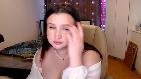 nikaking22 online show from 12/08/24, 11:40