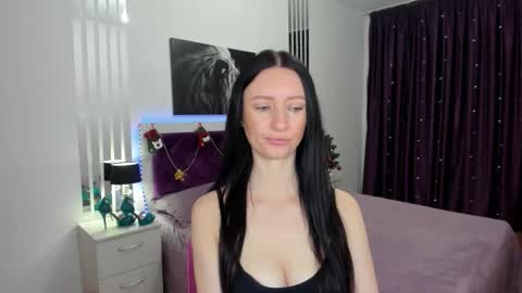 NikaLewis online show from 12/23/25, 04:43