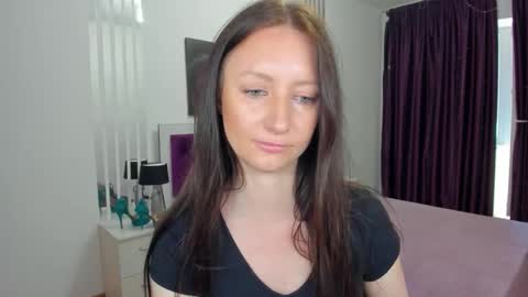 Snapshot of nikalewis chatting on 05/04/26, 09:27 NikaLewis online show from 05/04/26, 09:27
