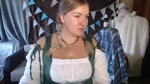 Snapshot of nikaskylink chatting on 09/22/25, 03:41 Nika online show from 09/22/25, 03:41