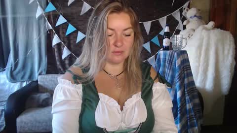 Snapshot of nikaskylink chatting on 09/23/25, 04:15 Nika online show from 09/23/25, 04:15