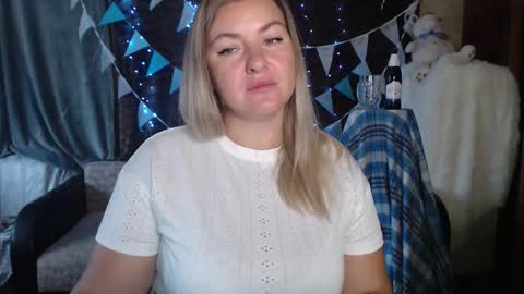 Snapshot of nikaskylink chatting on 09/25/25, 05:00 Nika online show from 09/25/25, 05:00