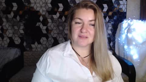 Nika online show from 12/03/25, 08:18