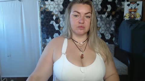 Nika online show from 06/04/26, 05:13
