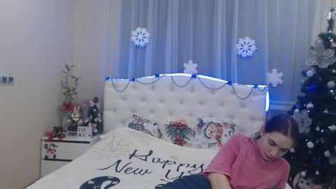 Snapshot of nikastarkk chatting on 12/10/24, 10:37 nikastarkk online show from 12/10/24, 10:37