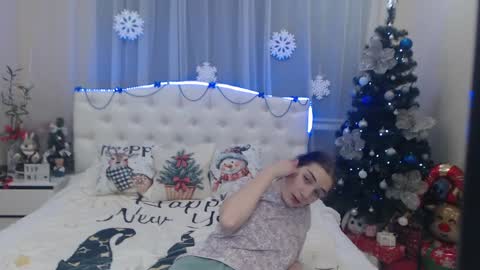 Snapshot of nikastarkk chatting on 12/11/24, 10:27 nikastarkk online show from 12/11/24, 10:27