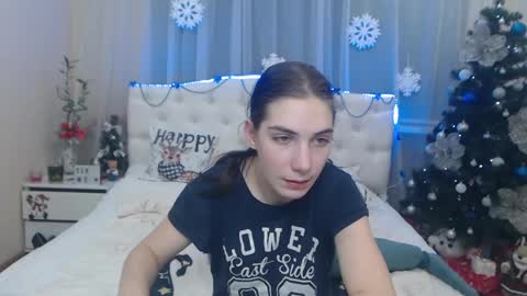 Snapshot of nikastarkk chatting on 12/19/24, 11:25 nikastarkk online show from 12/19/24, 11:25