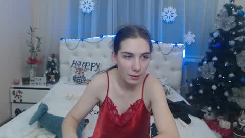Snapshot of nikastarkk chatting on 12/20/24, 02:30 nikastarkk online show from 12/20/24, 02:30