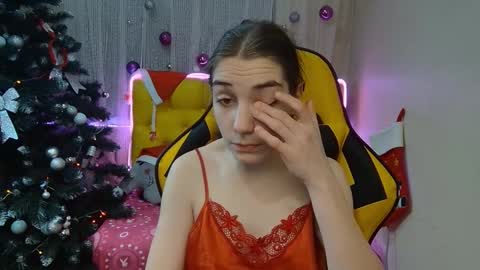 Snapshot of nikastarkk chatting on 01/04/25, 10:34 nikastarkk online show from 01/04/25, 10:34