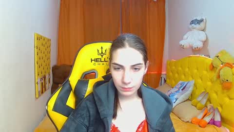 Snapshot of nikastarkk chatting on 02/10/25, 07:17 nikastarkk online show from 02/10/25, 07:17
