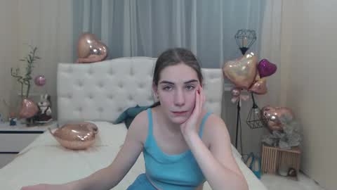 Snapshot of nikastarkk chatting on 02/19/25, 07:38 nikastarkk online show from 02/19/25, 07:38